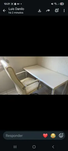 Cadeira e mesa para escritório 