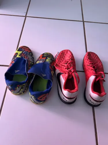 Chuteira adidas