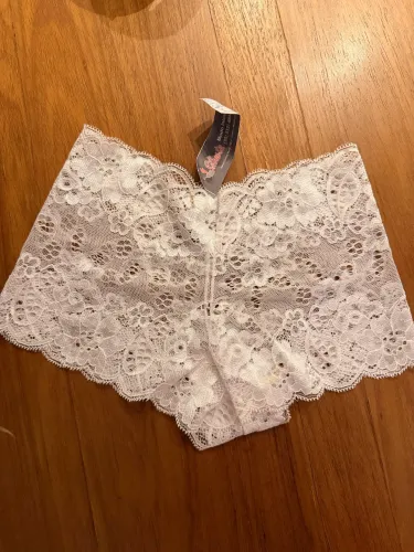Kit 4 Calcinhas de renda TAM P na etiqueta cores variadas