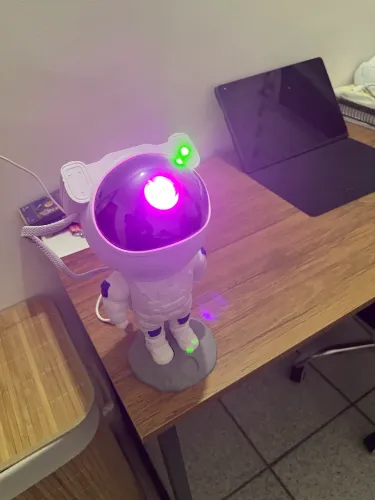 Projetor Astronauta com controle