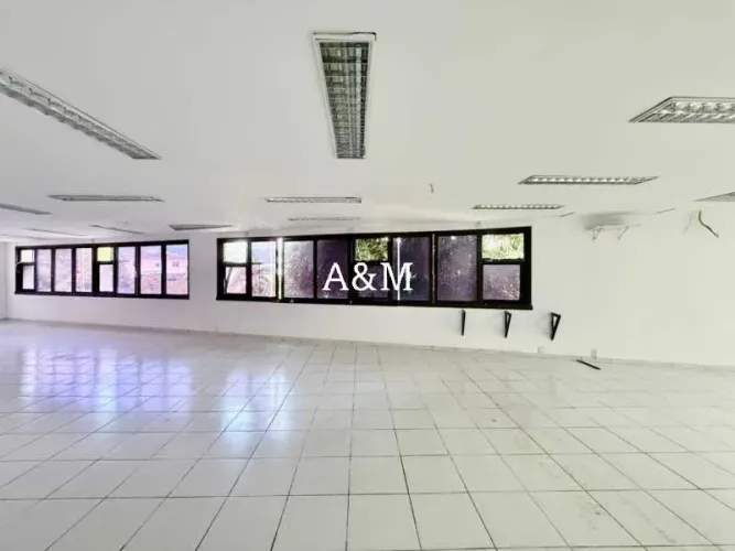 Sala : / Comercial / Freguesia (Jacarepaguá)