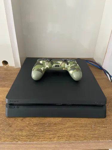 PlayStation 4 - Seminovo - 2TB com 14 jogos inclusos