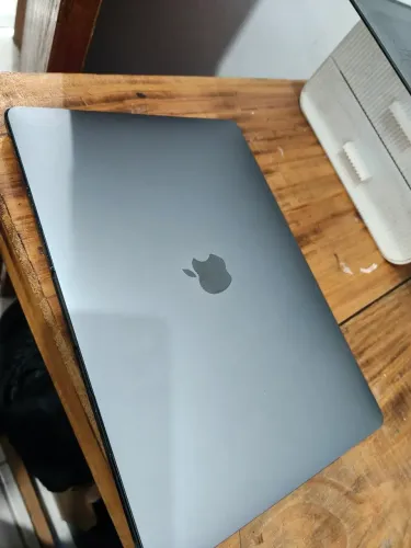 MacBook pro M2 13 polegadas
