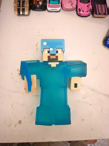 Boneco Goo Jit Zu Minecraft Steve (boneco indestrutível)