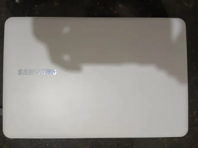NOTEBOOK SAMSUNG CORE I3 1T