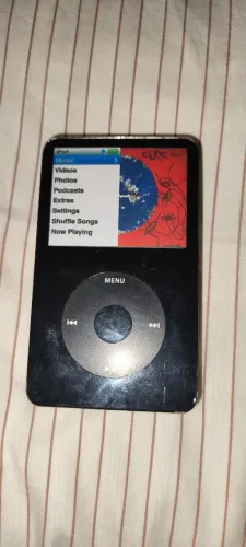 Carcaça iPod 5 classic sem peças internas. Decoração. Não funciona 