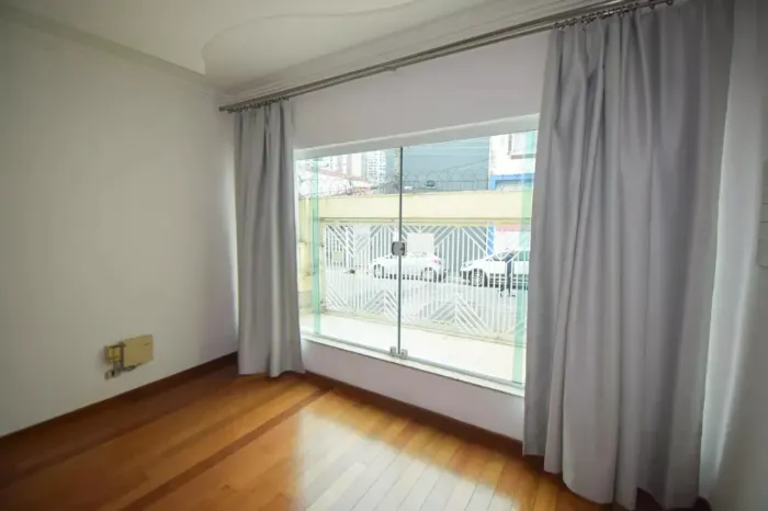 Sobrado para aluguel com 121 metros quadrados com 3 quartos em Vila Gomes Cardim - São Pau