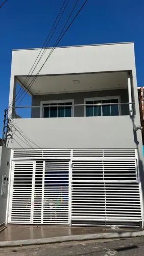 ALUGO CASA NA COMPENSA 1 FINO ACABAMENTO