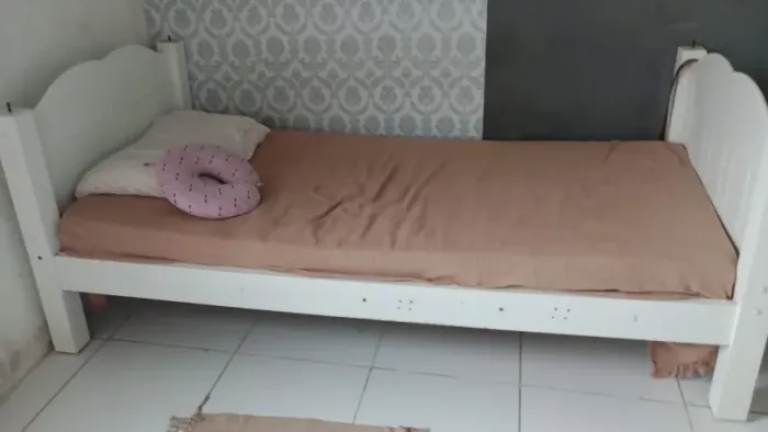 Cama solteiro madeira