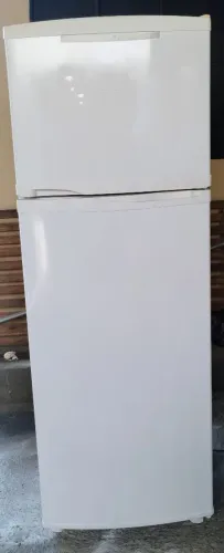 Geladeira. Consul. Frost Free. 350L. 110v