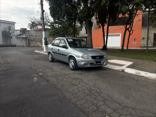 Chevrolet Corsa SED Class.life 1.0/1.0 Flexpower (álcool) 2006