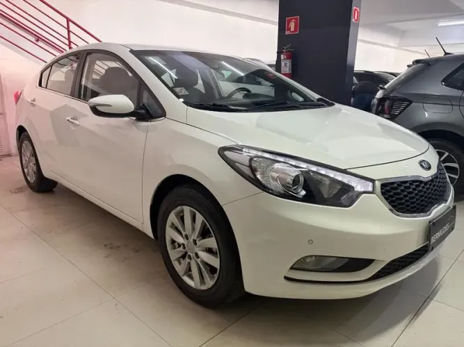 Kia Motors Cerato 1.6 16V Flex Aut. 2015
