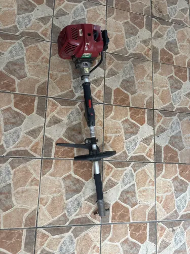 Roçadeira Tramontina a Gasolina RC43 com Motor de 2 Tempos 42,7 cc 1,7 hp