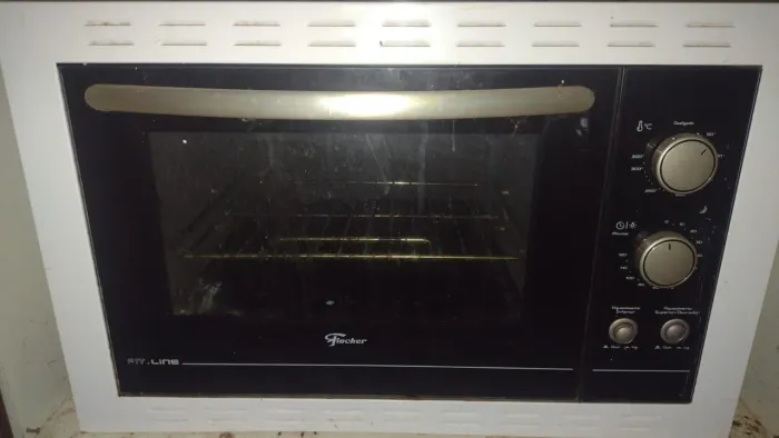 Semi-novo . Valor 300 . reais