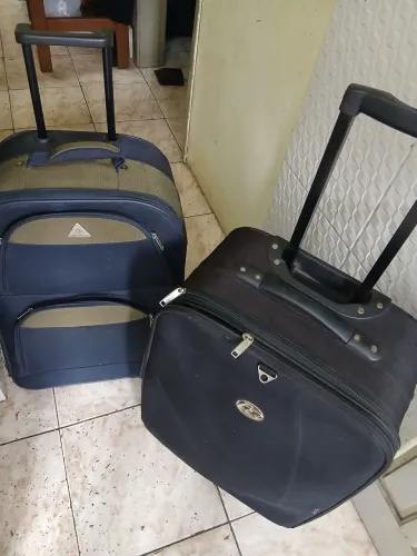 Malas de 23 kilos. 66 cima pra baixo e 40 de largura