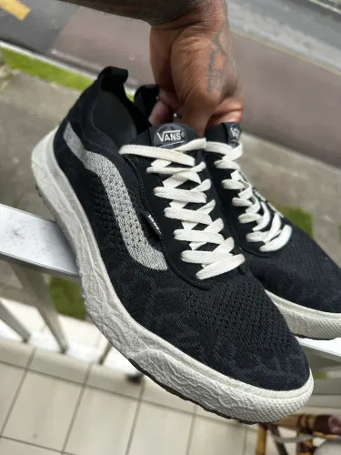 VANS ULTRARANGE VR3 42