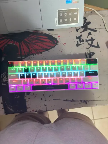 Vendo teclado mecânico em perfeito estado 