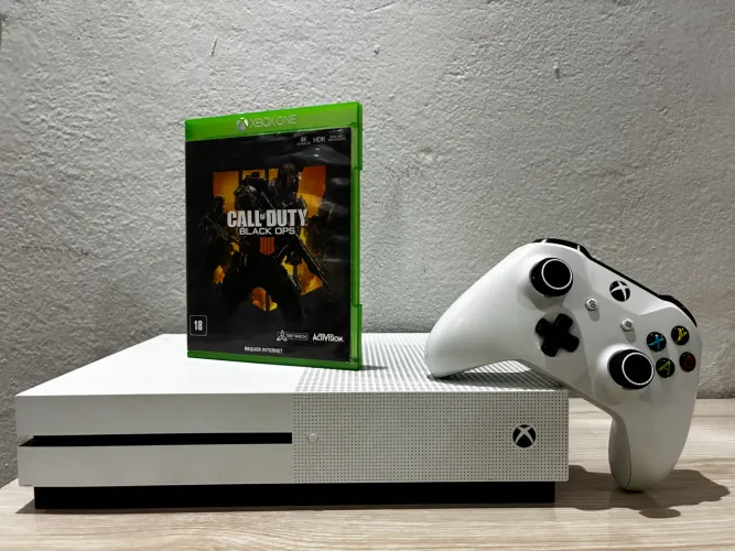 Xbox One S 500GB + Controle Original + Far Cry 4 Original! IMPECÁVEL!!