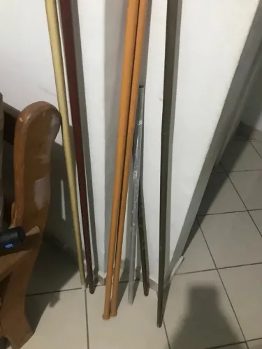 Varão cortina com suporte usado (Veja descrição)