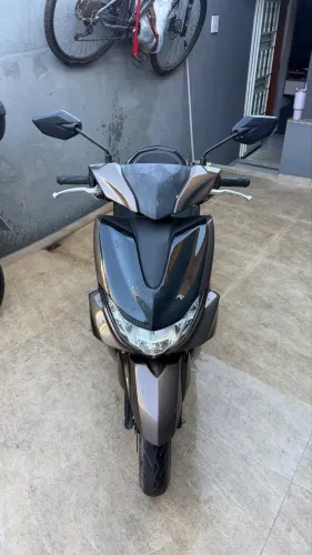 Moto Automática 125