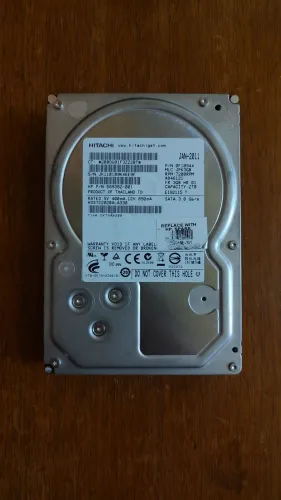 HD Hitachi 2TB - SATA III - Formato 3.5 - RPM 7.200 <br>