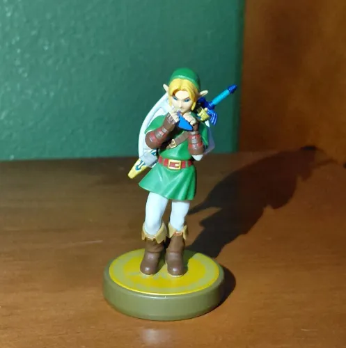 Link Ocarina Amiibo 