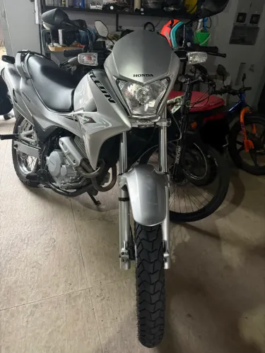 FALCON NX 400i
