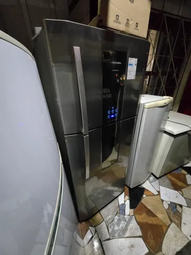 Geladeira Frost Free ENORME Electrolux FUNCIONANDO PERFEITAMENTE!