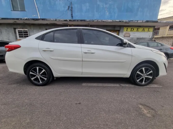 Toyota Yaris XLS Connect Sed. 1.5 Flex 16V Aut. 2021