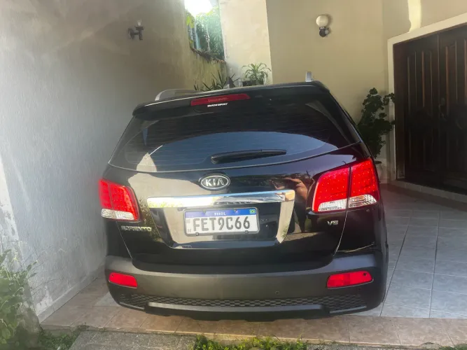 Kia Motors Sorento 3.5 V6 24V 278cv 4X4 Aut. 2012