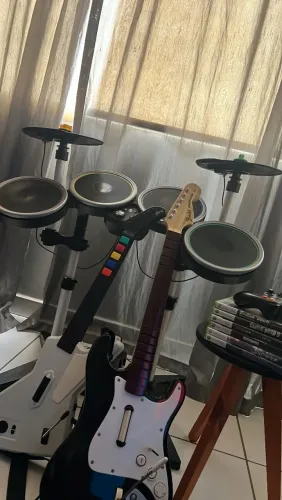Kit guitar hero Xbox 360 bateria + guitarra + jogos 