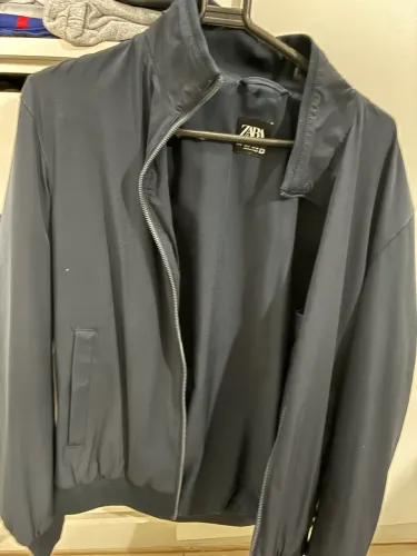 jaqueta bomber zara azul marinho tamanho P