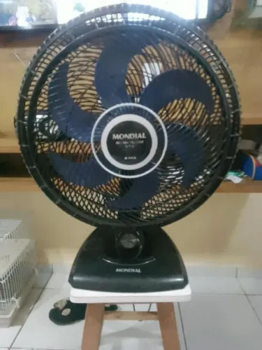 Ventilador de mesa 40cm Marca Mondial TURBO