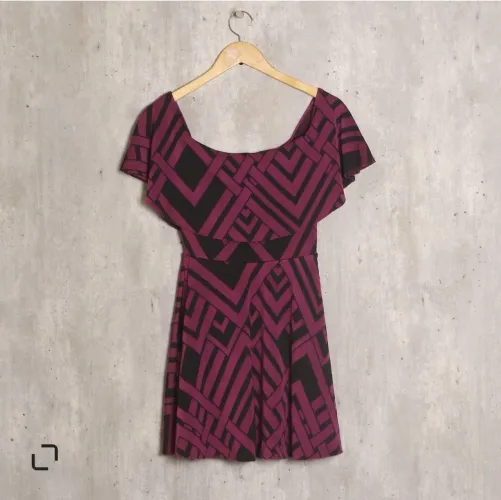 Vestido ciganinha estampa geométrica