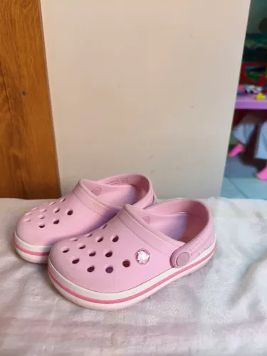 Crocs infantil rosa c7