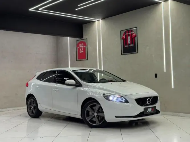 Volvo V40 T-4 Kinetic 2.0 Aut. 2018