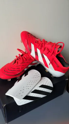 Chuteira Adidas Predator Elite FG - em perfeito estado
