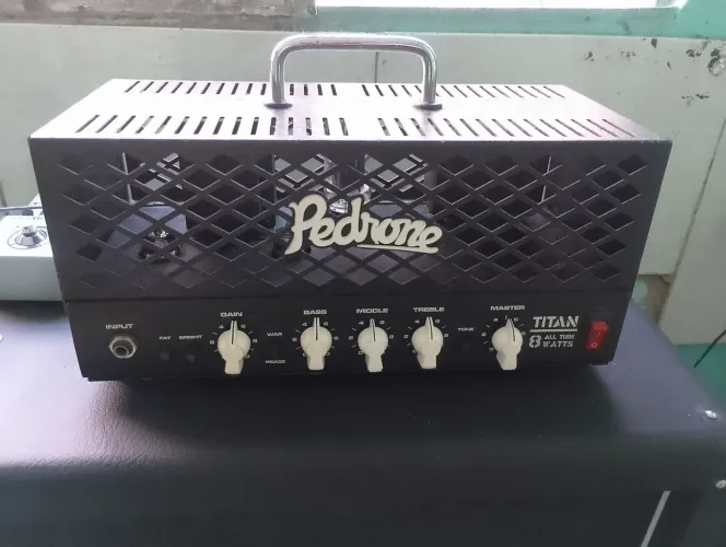 Amplificador Pedrone Titan 8w valvulado
