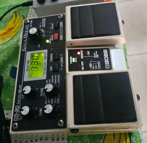 Pedal Boss DD20 "gigas delay" PROMOÇÃO!
