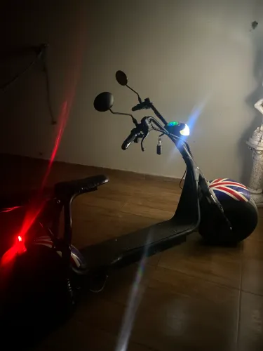 Scooter elétrica 
