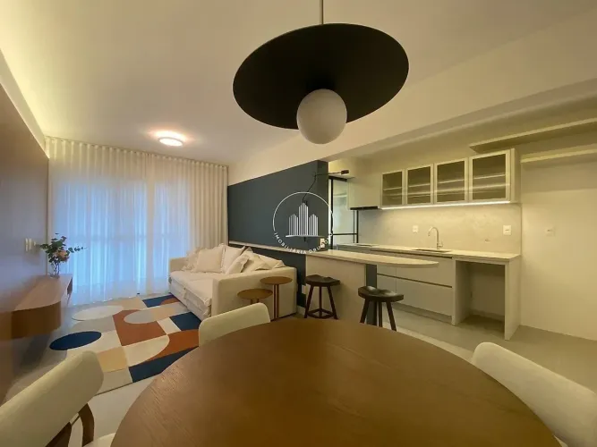 Apartamento 02 Dormitórios Com Suíte Mobiliado - PLC