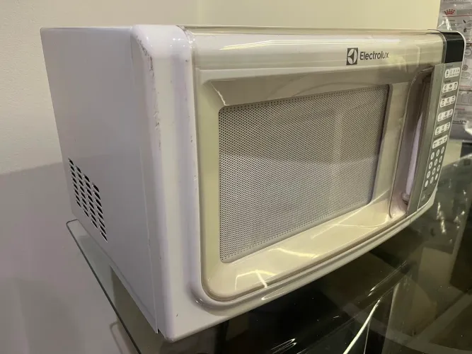 Micro-ondas Electrolux MEF41 (31 litros)