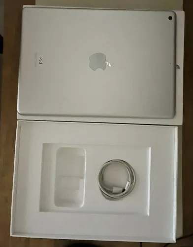 iPad 9ª geração 64GB Wi-Fi ? Excelente estado + caixa original