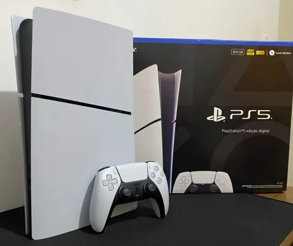 PlayStation 5 Slim Edição Digital 825GB - Branco