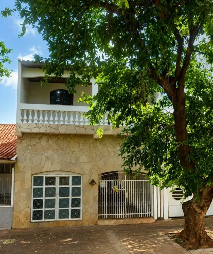 Casa tipo Sobrado