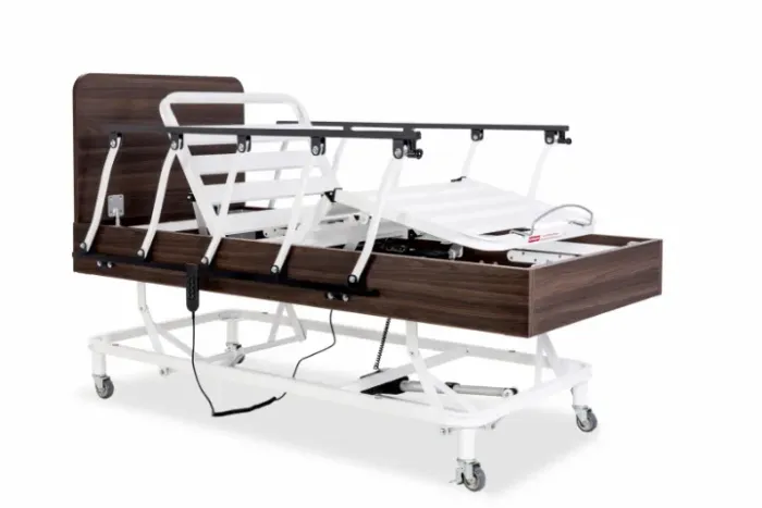 Cama Hospitalar Articulada Magnum Motorizada Com Rodas E Grades