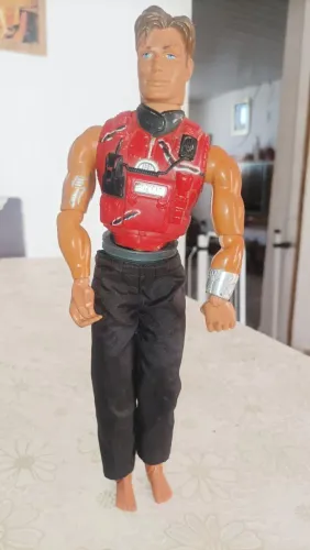 boneco max steel