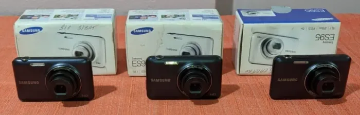 Câmera Digital Samsung ES95 Nova Na Caixa Lacrada Relíquia Vintage Y2K.