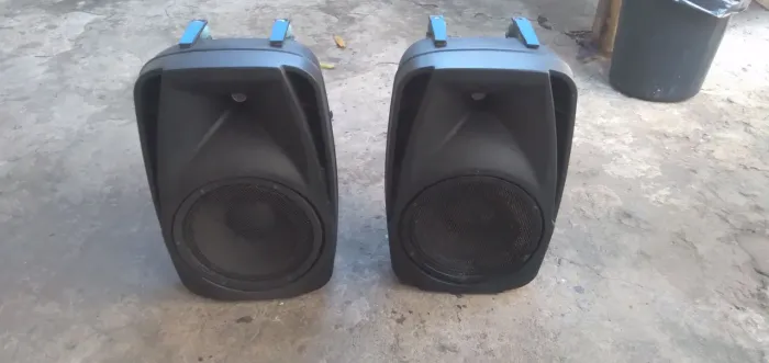  Par de Caixa Line para PA. 12 polegadas 600 w rms