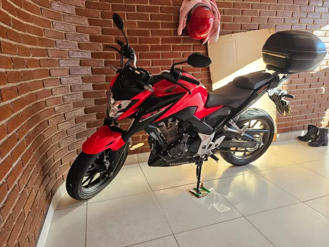 Vende-se CB300F